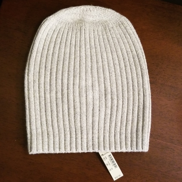 Madewell Accessories - Madewell beanie hat